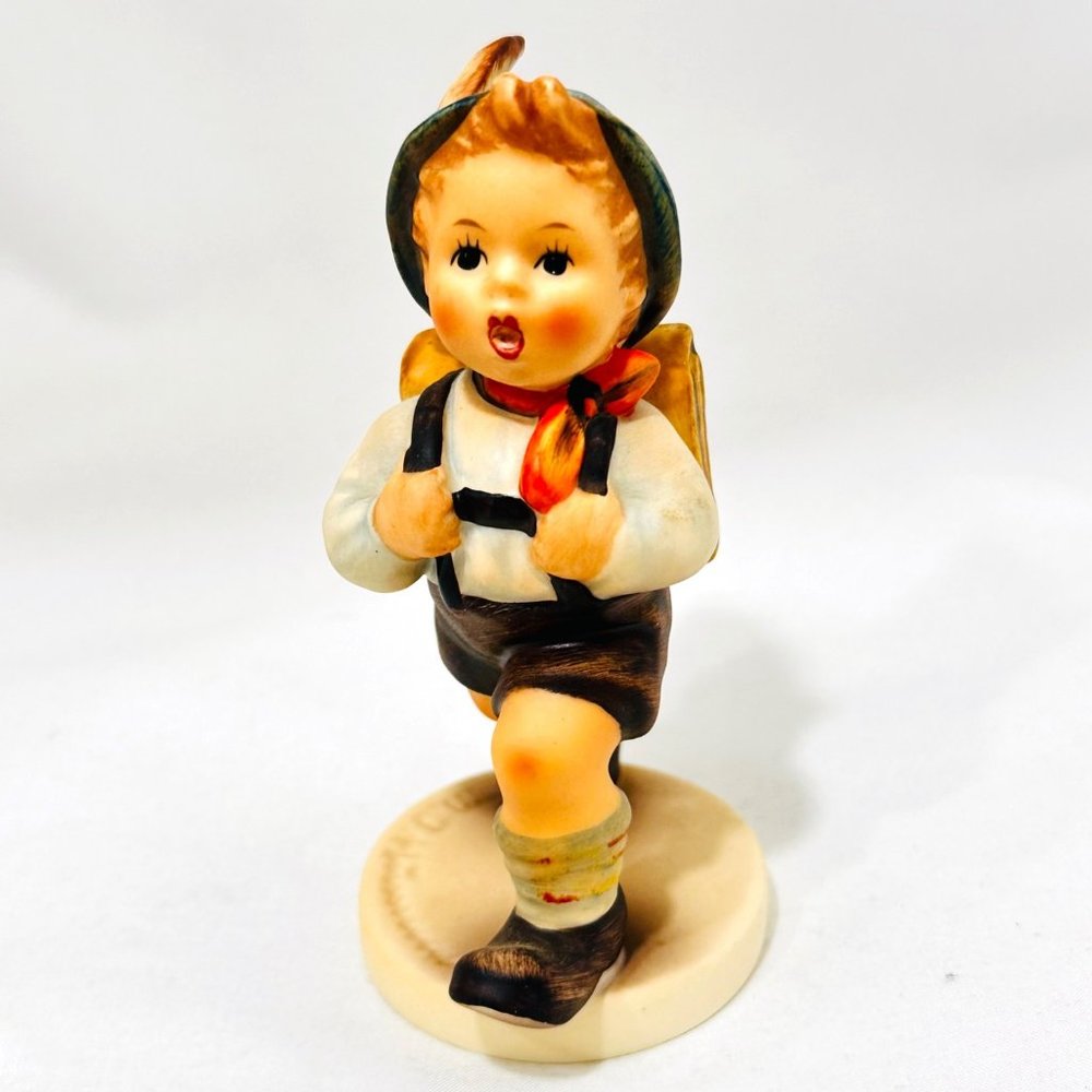 Goebel Hummel 82 2/0 "School Boy" TMK5